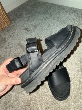 Dr. Martens Voss Platform Sandal